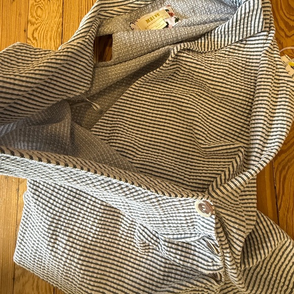 Maeve Textured Blue and White Striped Collared Wrap Top with button detail - Picture 8 of 11